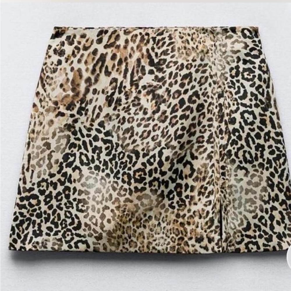 ZARA SKIRT AMINAL PRINT